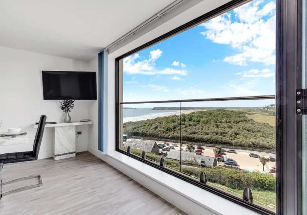 11 Waterstone House Tenby
