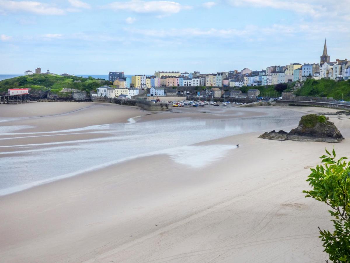 Tenby North Beach at The Hideaway