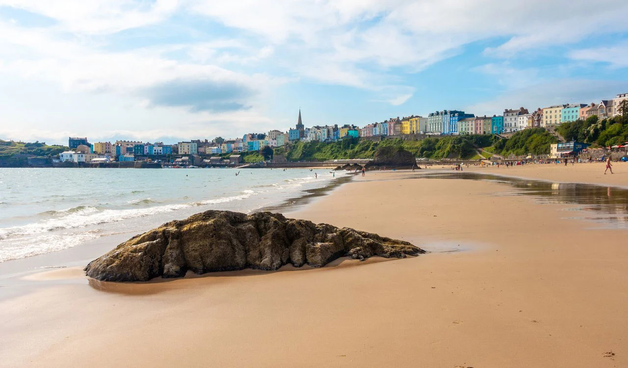Beaches Around Tenby Tide times 